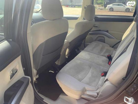 מיצובישי אאוטלנדר Instyle אוט' 5 מק' 2.0 (147 כ"ס) בנזין 2011 למכירה בבית יצחק שער חפר