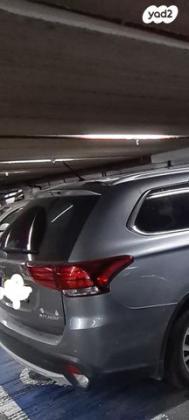 מיצובישי אאוטלנדר Premium אוט' 7 מק' 2.0 (150 כ''ס) בנזין 2016 למכירה בחולון