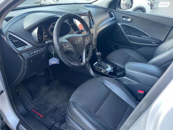 יונדאי סנטה פה 4X4 Luxury אוט' בנזין 7 מק' 2.4 (192 כ"ס) בנזין 2019 למכירה בפתח תקווה
