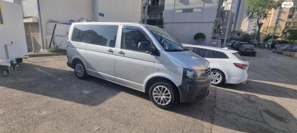 פולקסווגן טרנספורטר מסחרי/נוסעים Kombi קצר אוט' דיזל 2-3 מק' 3 דל' 2.0 (140 כ"ס) דיזל 2013 למכירה בראשון לציון