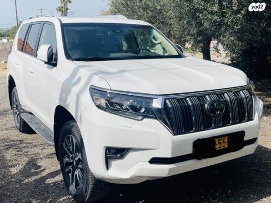 טויוטה לנד קרוזר ארוך Limited אוט' 7 מק' דיזל 5 דל' 2.8 (204 כ"ס) דיזל 2022 למכירה בבאר שבע