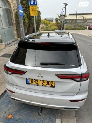 מיצובישי אאוטלנדר 4X4 Luxury TTH אוט' 7 מק' 2.5 (181 כ"ס) בנזין 2022 למכירה בתל אביב יפו