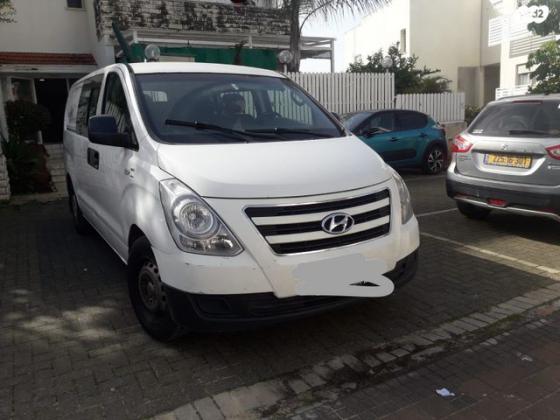 יונדאי i800 GL CRDI סגור ידני דיזל 2.5 (136 כ''ס) דיזל 2017 למכירה בקרית ביאליק