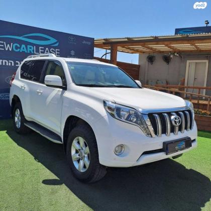 טויוטה לנד קרוזר ארוך 4X4 VX אוט' דיזל 7 מק' 2.8 (177 כ"ס) דיזל 2017 למכירה בכפר סבא