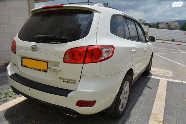 יונדאי סנטה פה 4X4 Executive אוט' בנזין 5 מק' 2.7 (189 כ''ס) בנזין 2008 למכירה בנשר