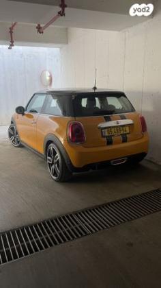 מיני קופר Pepper אוט' 2 דל' 1.5 (136 כ"ס) בנזין 2015 למכירה בנתניה