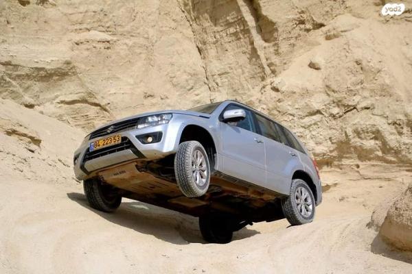סוזוקי גרנד ויטרה 4X4 JLX-E אוט' 5 דל' 2.4 (168 כ''ס) בנזין 2013 למכירה בחולון