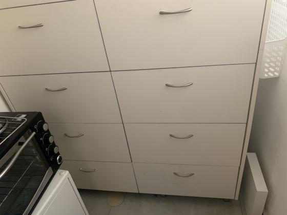 ארון מנגר פרטי סנדויץ מכיל