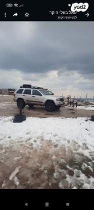 ג'יפ / Jeep גרנד צ'ירוקי 4X4 Laredo אוט' 4.7 (231 כ''ס) בנזין 2006 למכירה בחד נס