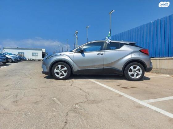 טויוטה C-HR Club הייבריד אוט' 1.8 (98 כ''ס) בנזין 2019 למכירה בהרצליה