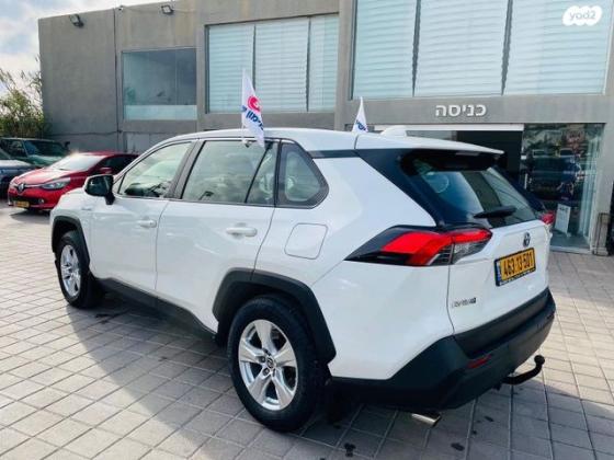 טויוטה RAV4 הייבריד E-volve הייבריד אוט' 2.5 (178 כ''ס) בנזין 2019 למכירה בבאר שבע