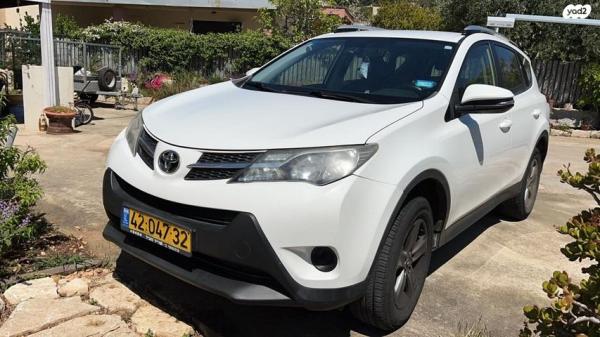 טויוטה RAV4 ארוך 4X4 Premium אוט' 2.0 (151 כ''ס) בנזין 2015 למכירה בנהריה