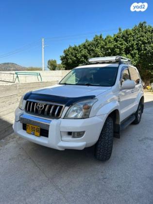 טויוטה לנד קרוזר קצר 4X4 Premium אוט' דיזל 3.0 (173 כ''ס) דיזל 2008 למכירה באכסאל