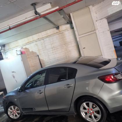 מאזדה i Comfort סדאן אוט' 1.6 (105 כ''ס) [2009-2012] בנזין 2009 למכירה בנתניה