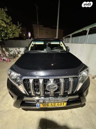 טויוטה לנד קרוזר ארוך 4X4 VX אוט' דיזל 7 מק' 2.8 (177 כ"ס) דיזל 2017 למכירה בתל אביב יפו