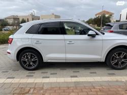 אאודי Q5 4X4 Design Limited אוט' 2.0 (245 כ''ס) בנזין 2020 למכירה בבית עו
