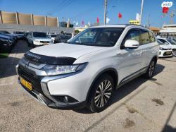 מיצובישי אאוטלנדר Instyle אוט' 7 מק' 2.0 (150 כ"ס) בנזין 2021 למכיר