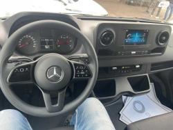מרצדס ספרינטר מסחרי 315 ואן נמוך אוט' דיזל 2.0 (150 כ"ס) דיזל 2