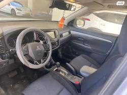 מיצובישי אאוטלנדר Instyle אוט' 5 מק' 2.0 (150 כ"ס) בנזין 2016 למכיר