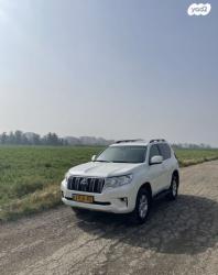 טויוטה לנד קרוזר קצר 4X4 Luxury SWB אוט' 3 דלתות דיזל 2.8 (204 כ''ס) 