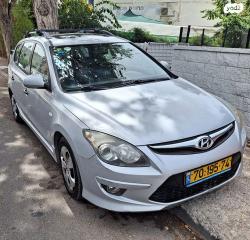 יונדאי i30CW Inspire סטיישן אוט' 1.6 (126 כ''ס) בנזין 2011 למכירה בנת