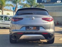 אלפא רומיאו סטלויו 4X4 First Edition אוט' 2.0 (280 כ''ס) בנזין 2017 למכ