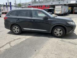 מיצובישי אאוטלנדר Intense אוט' 5 מק' 2.0 (150 כ"ס) בנזין 2017 למכיר