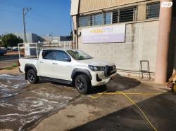 טויוטה היילקס 4X4 4X4 Adventure דאבל קבינה אוט' דיזל 2.8 (204 כ''ס) ד