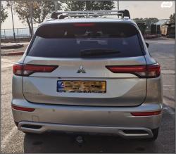 מיצובישי אאוטלנדר Premium אוט' 7 מק' 2.5 (181 כ"ס) בנזין 2022 למכיר