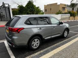 מיצובישי אאוטלנדר Instyle אוט' 7 מק' 2.0 (150 כ"ס) בנזין 2016 למכיר