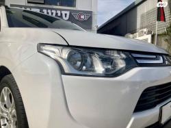 מיצובישי אאוטלנדר 4X4 Elite אוט' 7 מק' 2.0 (150 כ''ס) [2012-2015] בנזין 