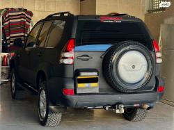 טויוטה לנד קרוזר ארוך 4X4 Luxury אוט' 8 מק' 4.0 (250 כ''ס) בנזין 2007 