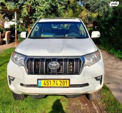 טויוטה לנד קרוזר ארוך 4X4 Luxury אוט' דיזל 5 מק' 2.8 (177 כ"ס) דיזל