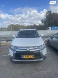 מיצובישי אאוטלנדר Instyle אוט' 7 מק' 2.0 (150 כ"ס) בנזין 2016 למכיר