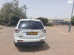 מיצובישי אאוטלנדר Instyle אוט' 7 מק' 2.0 (150 כ"ס) בנזין 2014 למכיר