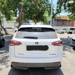 לקסוס NX 4X2 300H Premium אוט' 2.5 (155 כ''ס) בנזין 2015 למכירה בבת ים