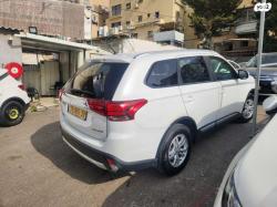 מיצובישי אאוטלנדר Instyle אוט' 7 מק' 2.0 (150 כ"ס) בנזין 2016 למכיר