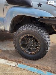 טויוטה לנד קרוזר קצר 4X4 Premium אוט' דיזל 3.0 (173 כ''ס) דיזל 2005 ל