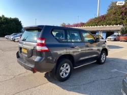 טויוטה לנד קרוזר ארוך 4X4 TS אוט' דיזל 7 מק' 2.8 (177 כ''ס) דיזל 20