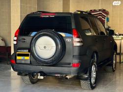 טויוטה לנד קרוזר ארוך 4X4 Luxury אוט' 8 מק' 4.0 (250 כ''ס) בנזין 2007 