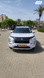 מיצובישי אאוטלנדר Premium אוט' 7 מק' 2.5 (181 כ"ס) בנזין 2022 למכיר