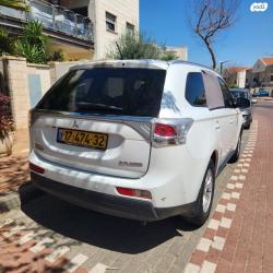 מיצובישי אאוטלנדר Instyle אוט' 5 מק' 2.0 (150 כ"ס) בנזין 2014 למכיר