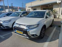 מיצובישי אאוטלנדר Instyle אוט' 7 מק' 2.0 (150 כ"ס) בנזין 2020 למכיר