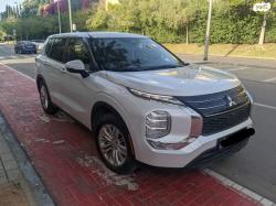 מיצובישי אאוטלנדר Executive אוט' 7 מק' 2.5 (181 כ"ס) בנזין 2021 למכי