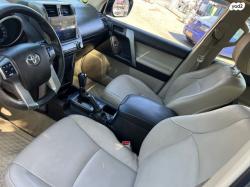 טויוטה לנד קרוזר ארוך 4X4 Luxury 60th אוט' דיזל 7 מק' 3.0 (190 כ''ס) ד