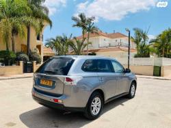 מיצובישי אאוטלנדר Instyle אוט' 7 מק' 2.0 (150 כ"ס) בנזין 2015 למכיר
