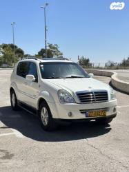 סאנגיונג רקסטון 4X4 RX270 אוט' דיזל 7 מק' 2.7 (165 כ''ס) דיזל 2010 למ