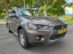 מיצובישי אאוטלנדר Instyle אוט' 5 מק' 2.0 (147 כ"ס) בנזין 2010 למכיר