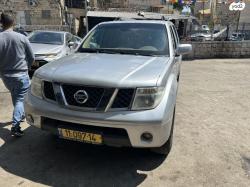 ניסאן פאת'פיינדר 4X4 LE אוט' דיזל 7 מק' 2.5 (171 כ''ס) דיזל 2006 למכ