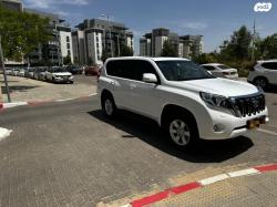 טויוטה לנד קרוזר ארוך 4X4 Luxury אוט' 7 מק' 4.0 (282 כ''ס) בנזין 2017 